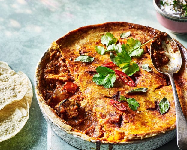 Chicken jalfrezi pie