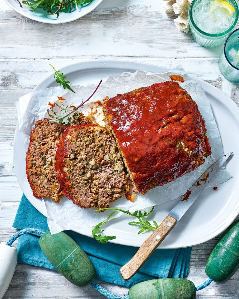 Easy meatloaf with sticky glaze