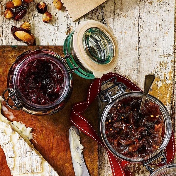 apple and raisin chutney