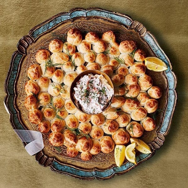 Cheesy choux wreath with hot smoked salmon and horseradish dip