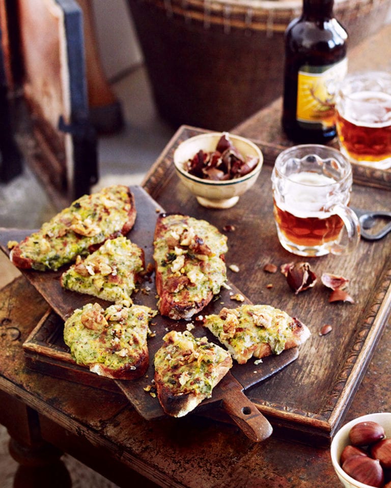 Leek, smoked cheddar and mustard rarebits