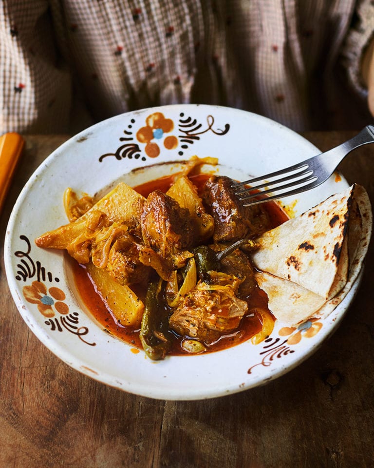 Lamb and beetroot yogurt curry