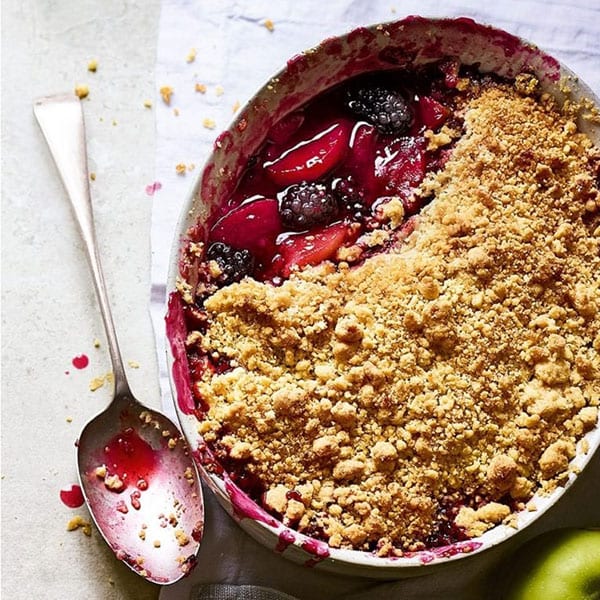 blackberry and apple crumble