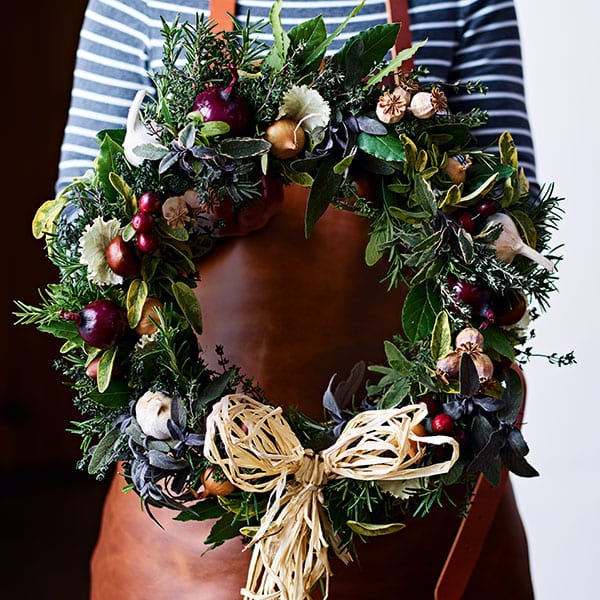 step-by-step to the best wreath