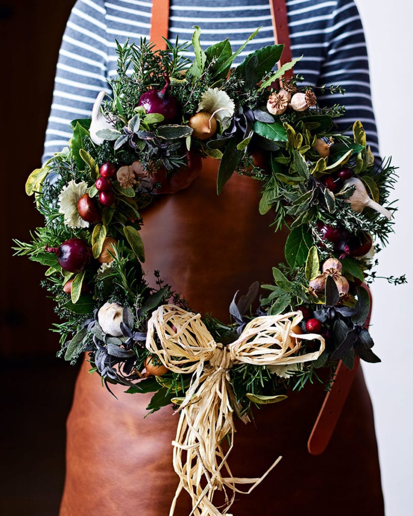 How to make a Christmas wreath