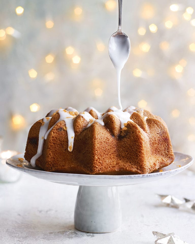 Mincemeat and custard bundt cake