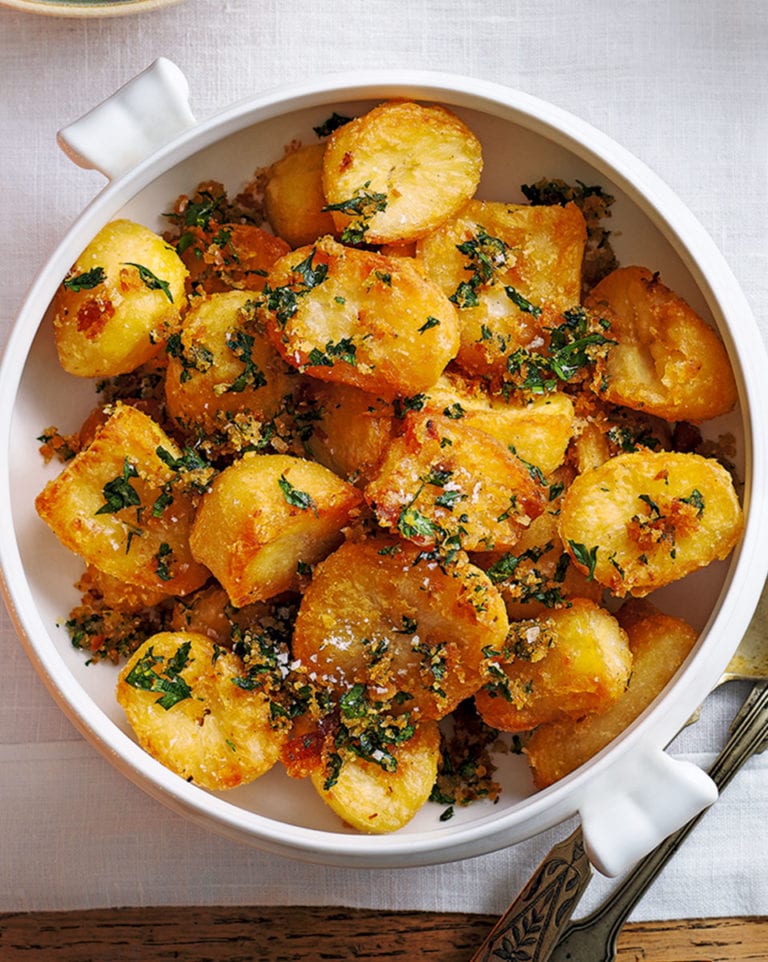 Best-ever fluffy roast potatoes