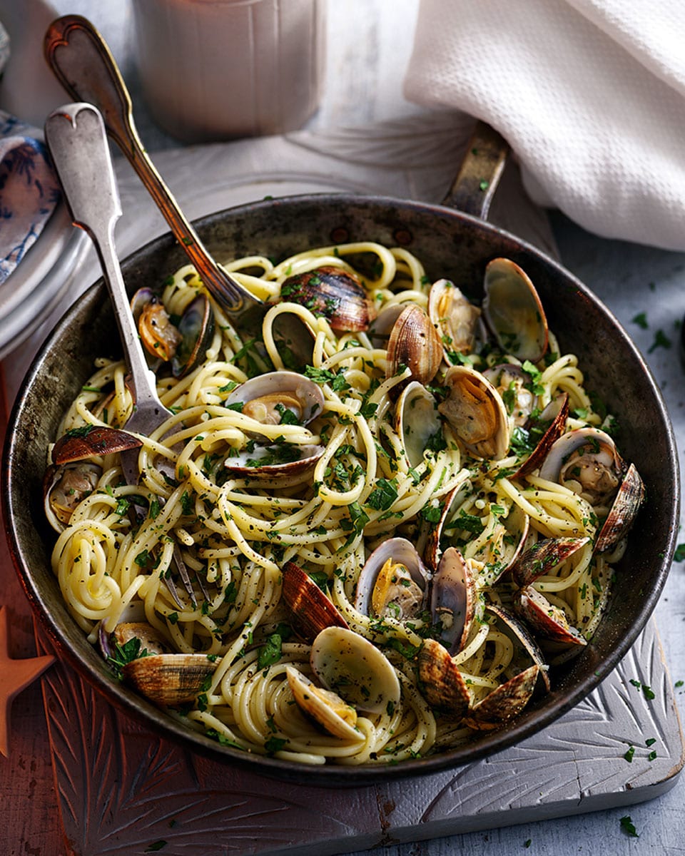 Spaghetti alle vongole recipe | delicious. Magazine