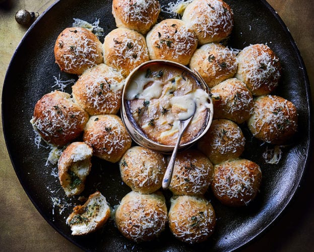 Garlic bread and melty baked cheese wreath