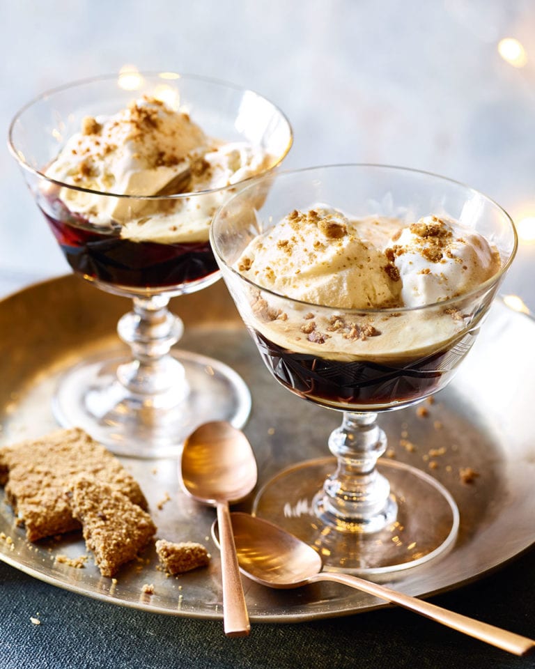 Easy gingerbread affogato