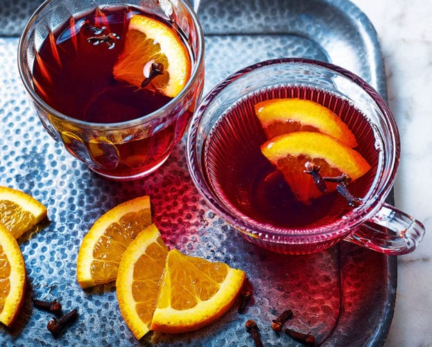 Non-alcoholic mulled wine