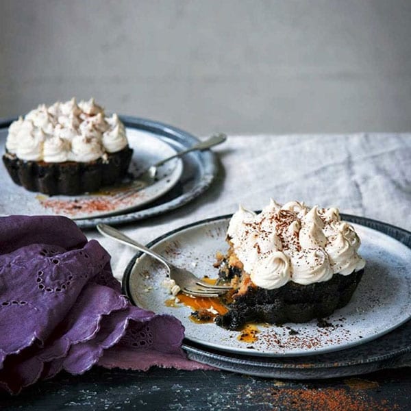 Mini Oreo banoffee pies