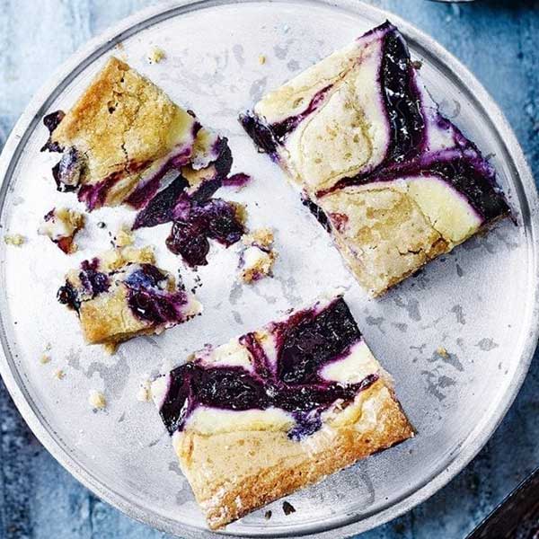 Blueberry cheesecake blondies