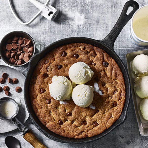 Giant pan cookie