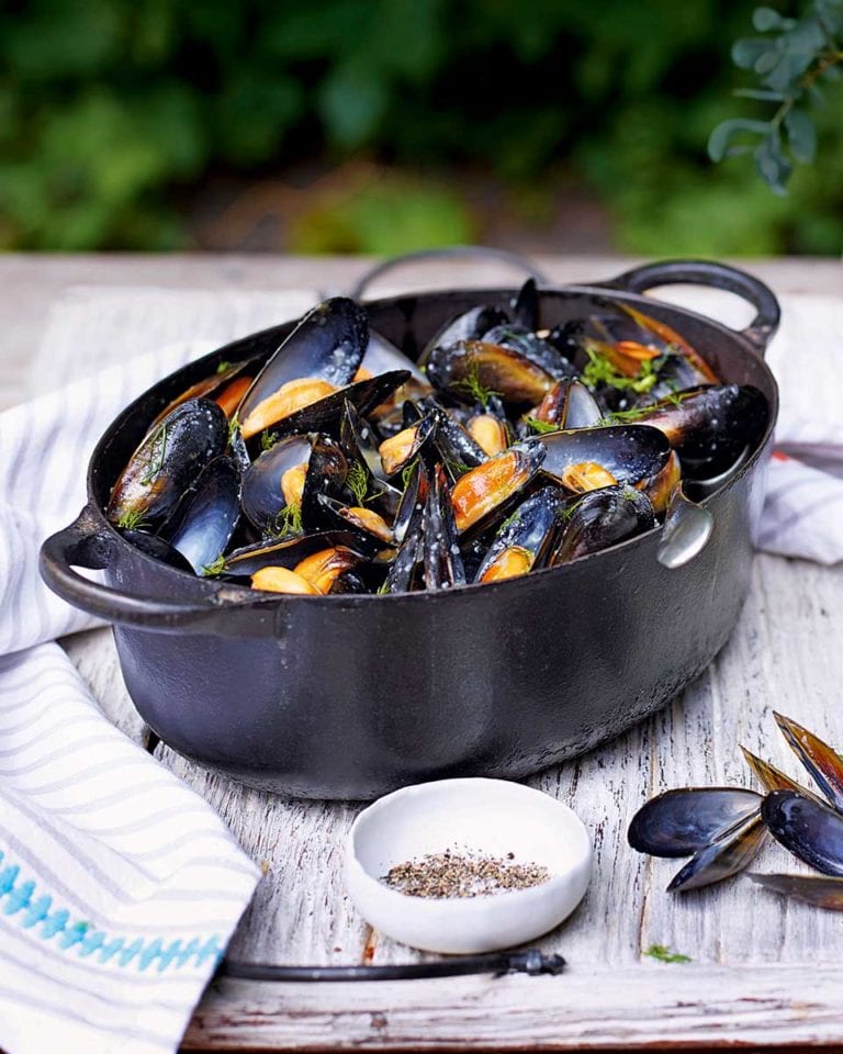 Mussels skordalia