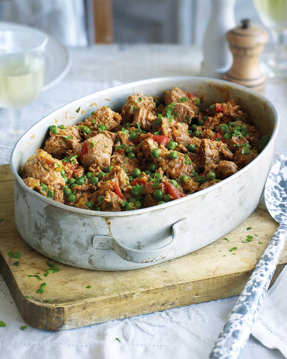 Lamb ragout with peas - delicious. magazine