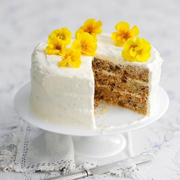 carrot and walnut cake