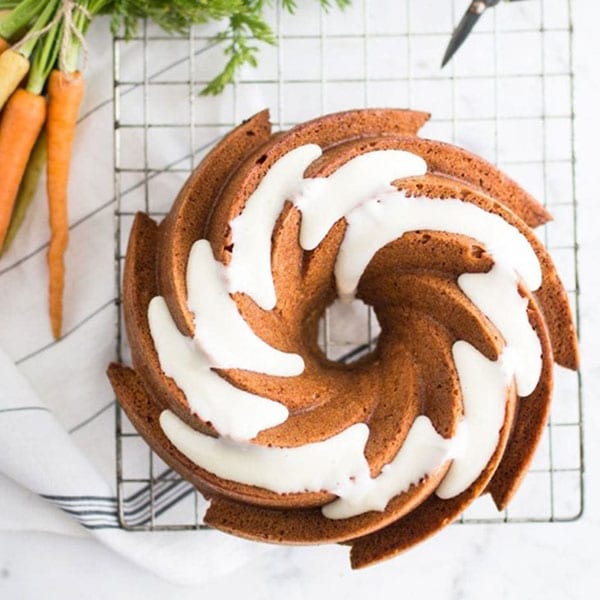 carrot bundt cake with honey and cream cheese icing