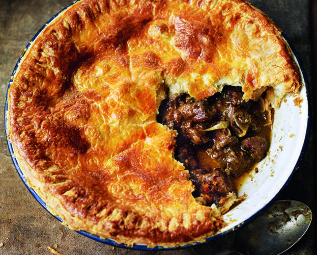 Venison, onion and red wine pie