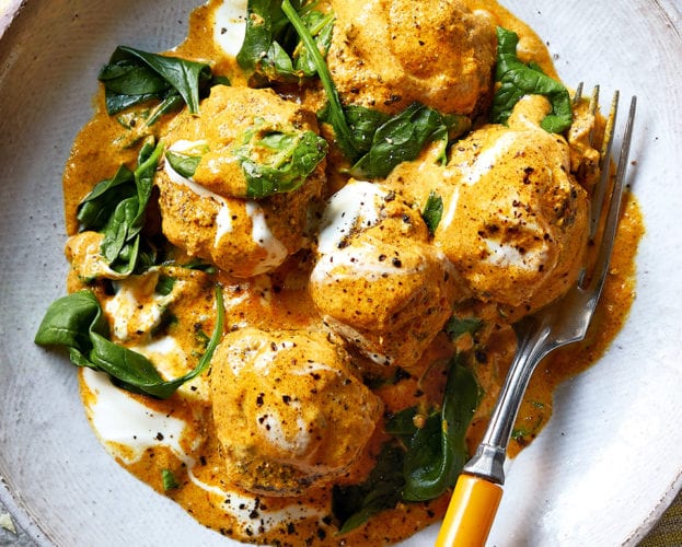 Falafel curry with spinach