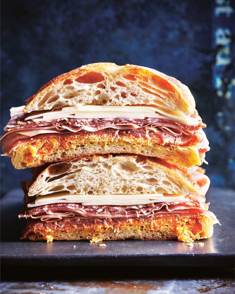 Muffuletta sandwich