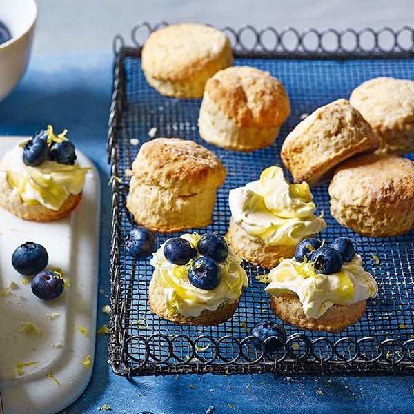 Limoncello scones