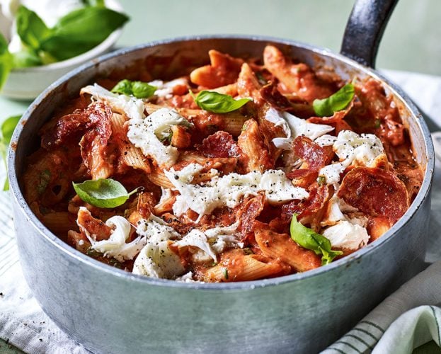 Pizza-style penne with salami crisps