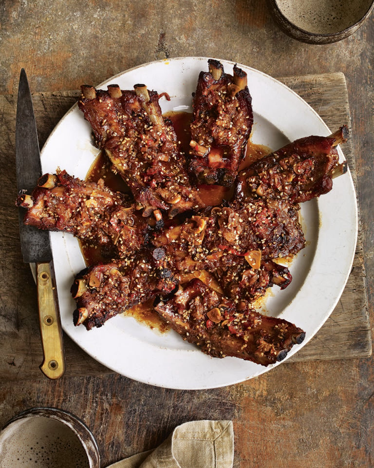 Sticky ribs in rhubarb, ginger and chilli
