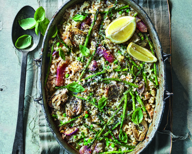 No-stir risotto with radishes, asparagus and artichokes