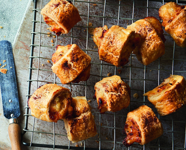 Cheese, potato and onion rolls