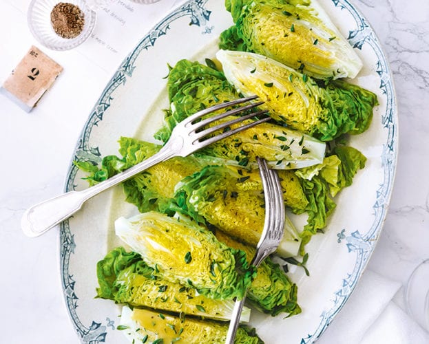 Little gems with tarragon and hazelnut dressing
