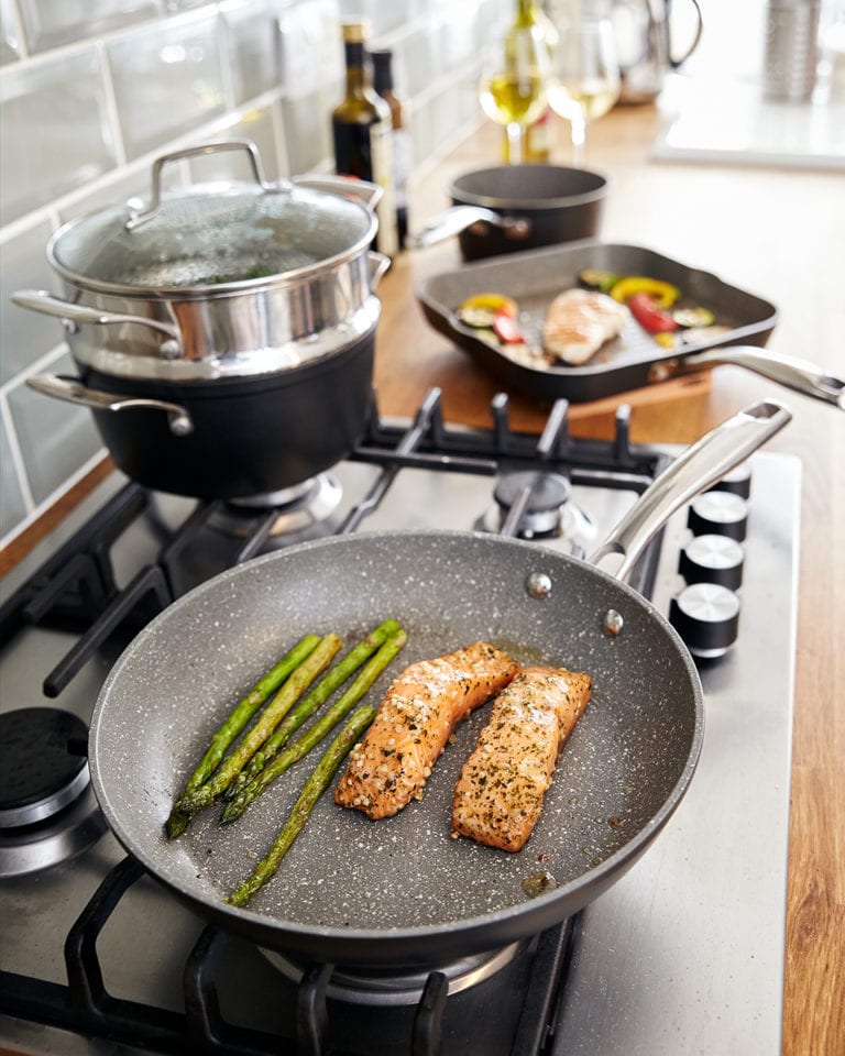 Win one of three Stellar cookware prizes, worth over £150