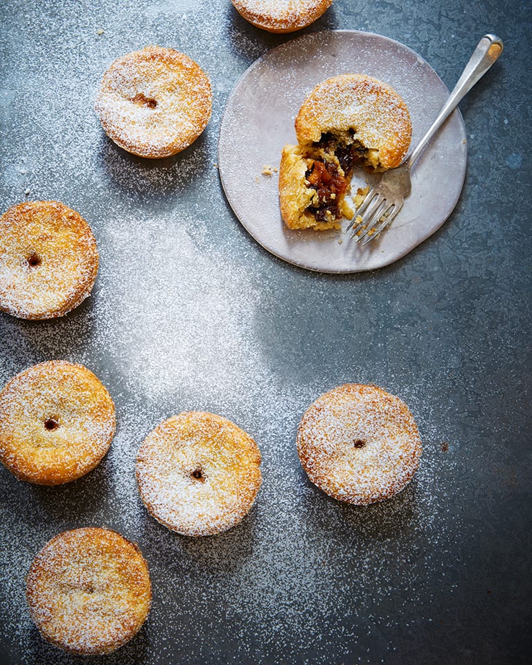 Deep-filled mince pies
