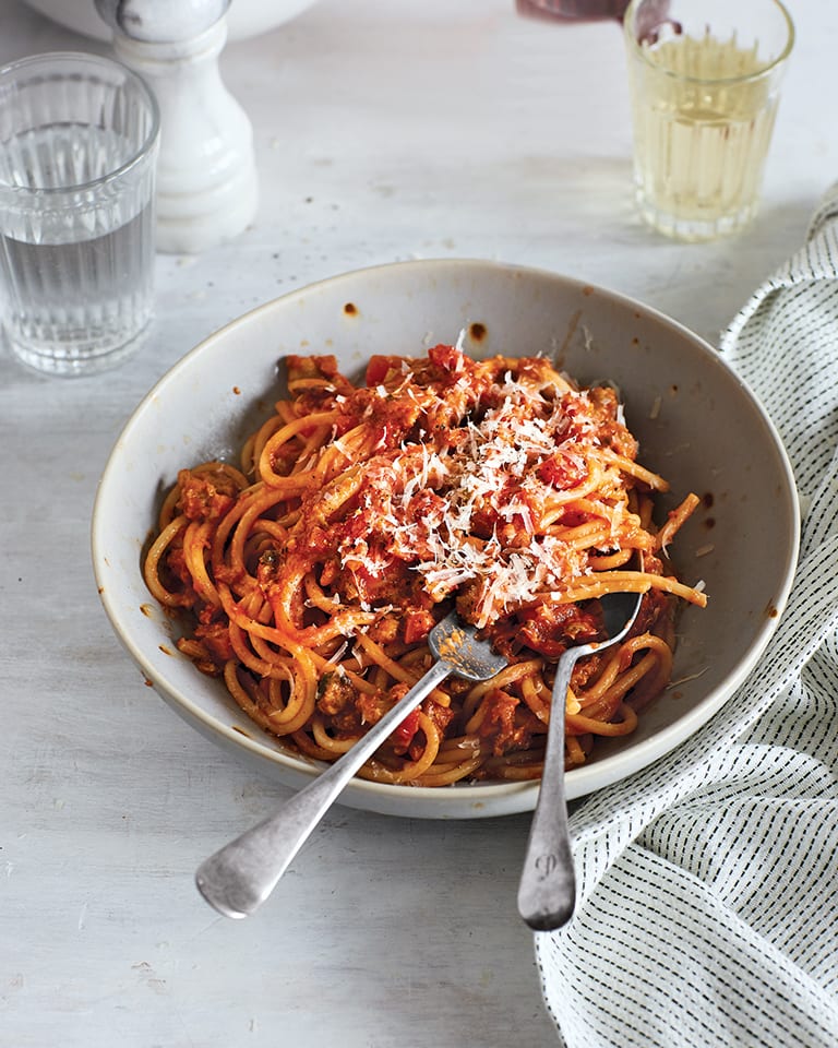 Vegan spaghetti bolognese