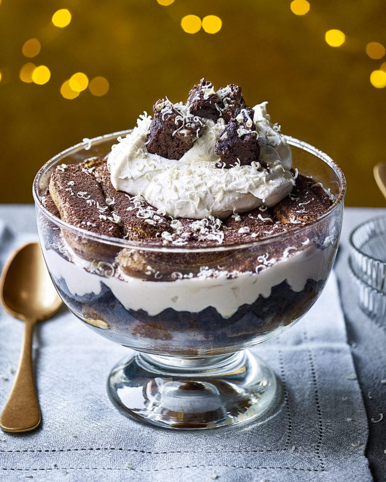 Baileys chocolate tiramisu trifle