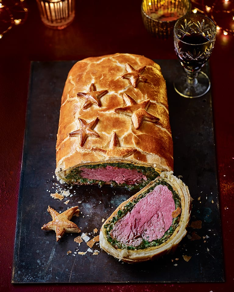 Beef wellington with spinach and chestnut mushrooms