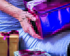 10 ways to give back at Christmas