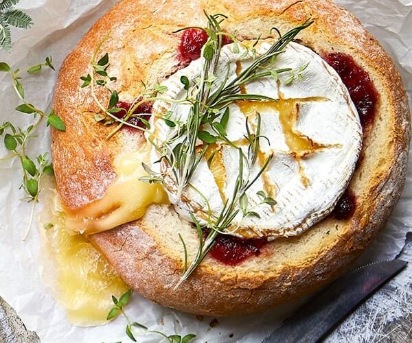 Baked camembert bread bowl