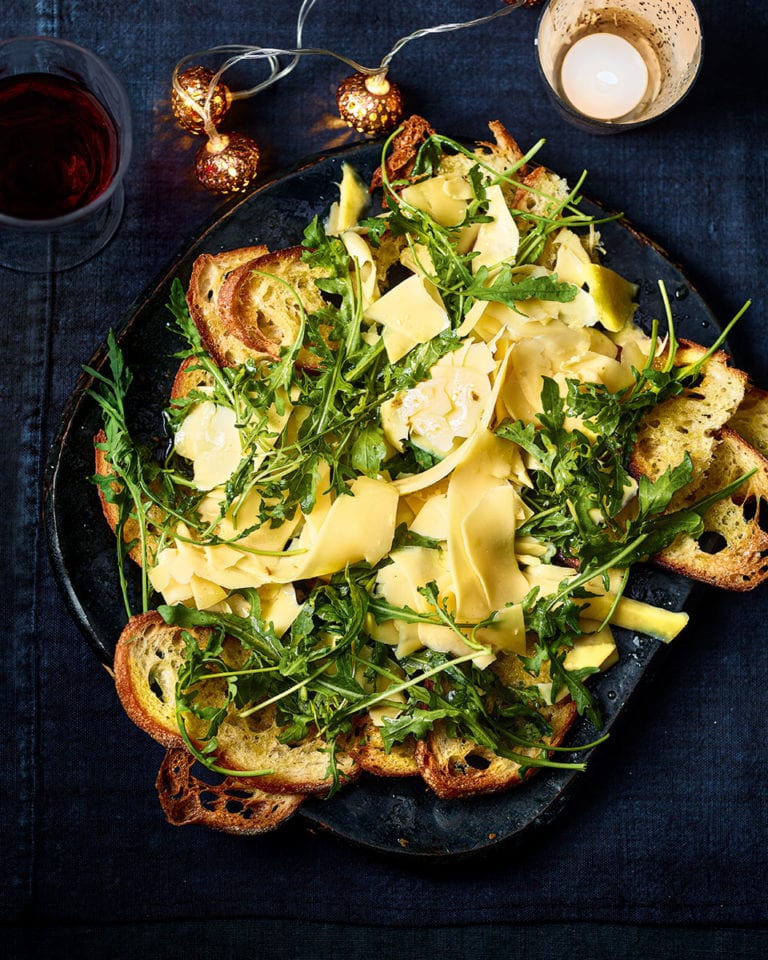 Cornish gouda with sourdough and rocket