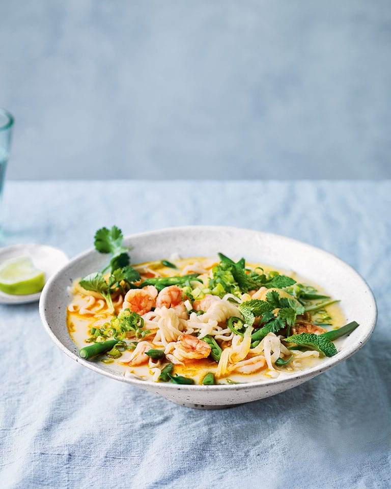 Lemongrass prawn laksa noodles