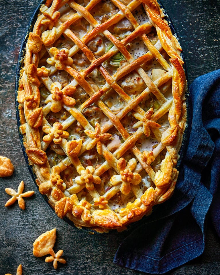 Chicken, ham and mustard lattice pie