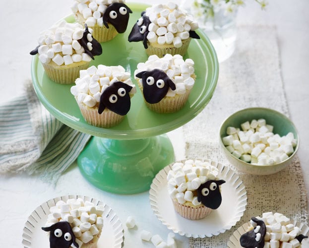 spring lamb cupcakes
