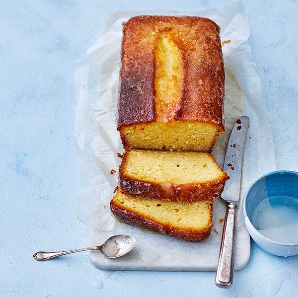 Lemon drizzle cake