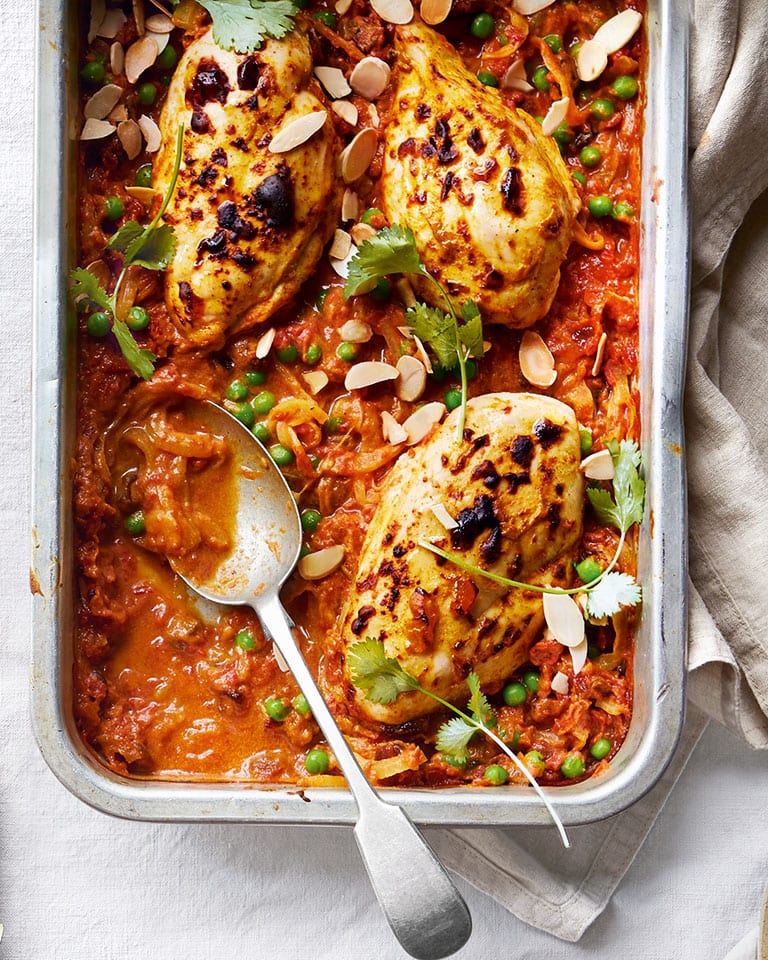 Fruity chicken curry traybake