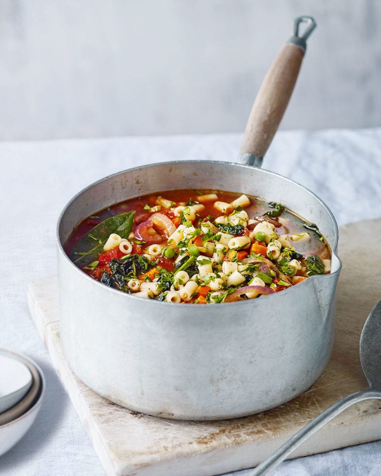 Vegan minestrone soup