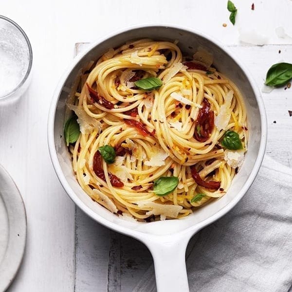 Sun dried tomato garlic and pecorino pasta