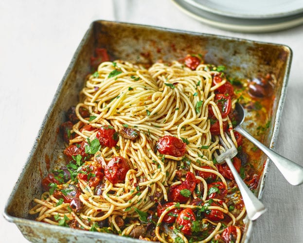 Oven-roasted pasta puttanesca
