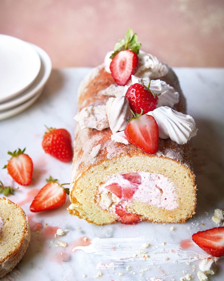 Eton mess roulade