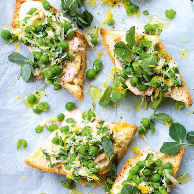 pea crostini