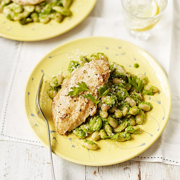 Griddled chicken with pesto beans